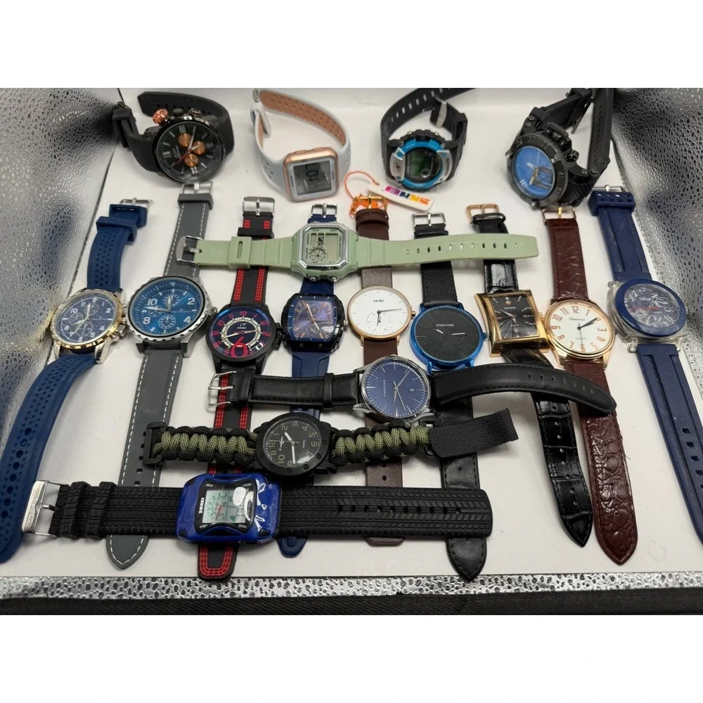 Mixed Brands Mens Watches Lot Of 17 For Parts Or Repair